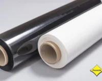 Tubos de plástico stretch preto e branco utilizados como plástico técnico para embalagem industrial